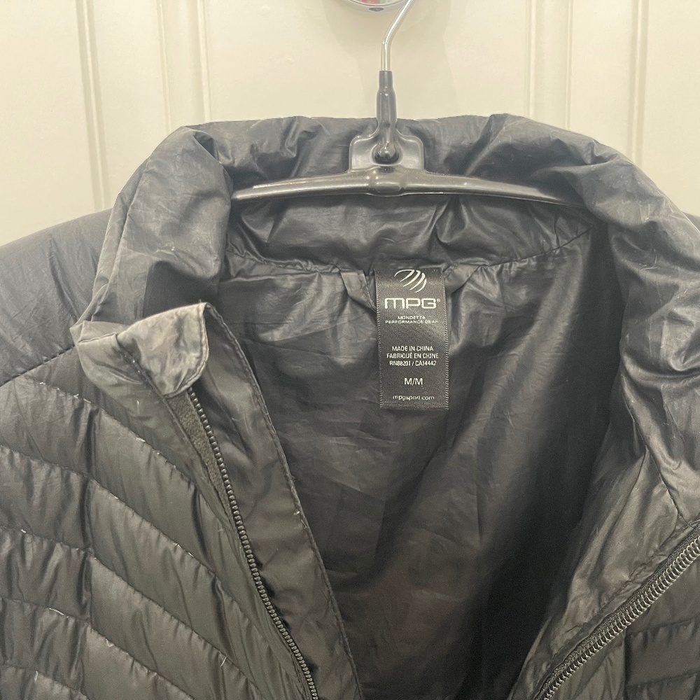 JACKET. Size M. Black. Long sleeve - Picture 4 of 4